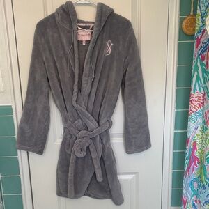 Women’s small Victoria’s Secret Gray fleece robe